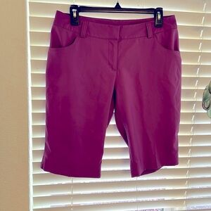 Adidas ClimaLite Women’s Golf Shorts Sz 6